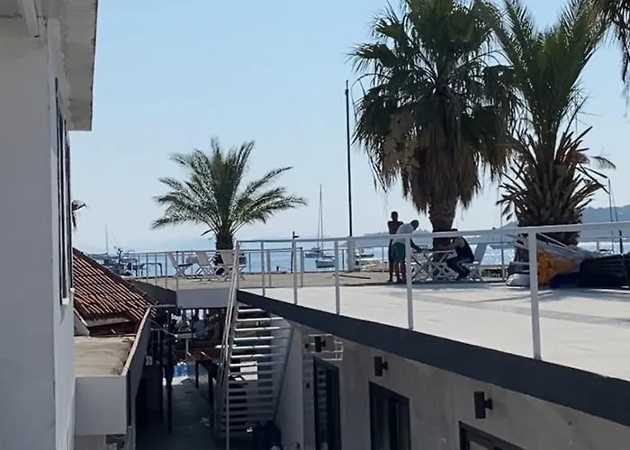 Melengeç Oda ve Kahvaltı Göltürkbükü