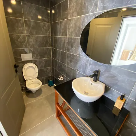 Melengec Bed & Breakfast *