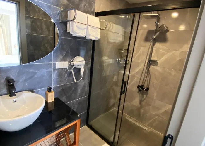 Bed & Breakfast Melengec 3*